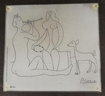 Picasso, Mes dessins d'antibes. Glas decoratie. 25/32 cm.  beschikbaar voor biedingen