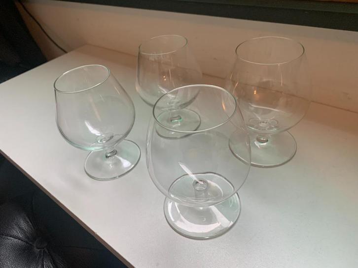 4 Cognac glazen, Verzamelen, Glas en Borrelglaasjes, Zo goed als nieuw, Borrel- of Shotglas, Ophalen