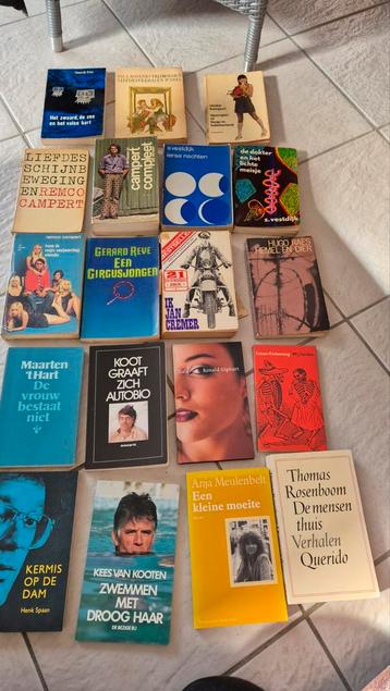 19 literatuur  zie afbeeldingen  beschikbaar voor biedingen