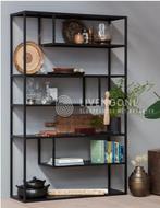 Zwarte industriele wandkast raff, Huis en Inrichting, Ophalen of Verzenden, Zo goed als nieuw, 25 tot 50 cm, Minder dan 150 cm