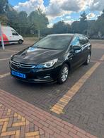 Opel Astra 1.6 Cdti 2017 Zwart Taxi, Auto's, 136 pk, 680 kg, 4 cilinders, Zwart