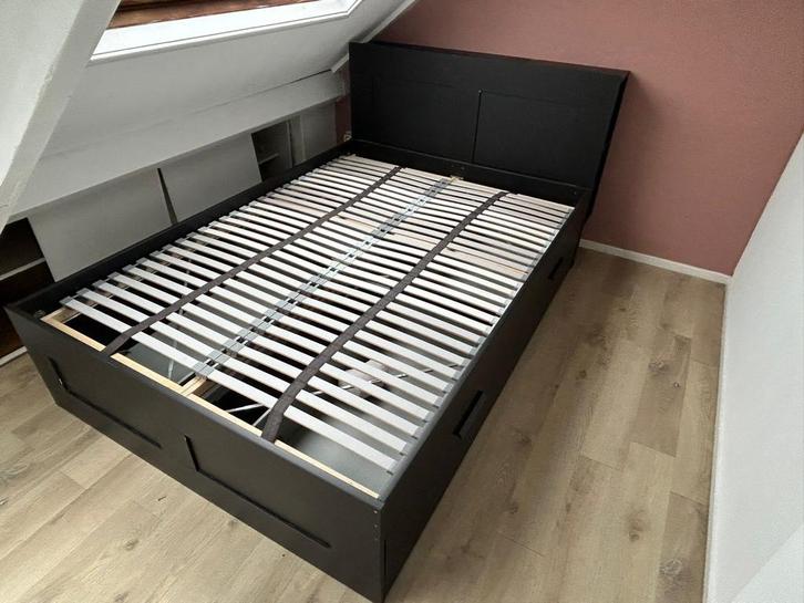 Bedframe + lattenbodem 140-200, Huis en Inrichting, Slaapkamer | Bedden, Zo goed als nieuw, Tweepersoons, 140 cm, Hout, Zwart