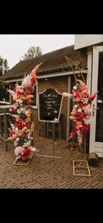 Vrolijke bloemenboog voor bruiloft of evenement, Hobby en Vrije tijd, Ophalen of Verzenden, Nieuw