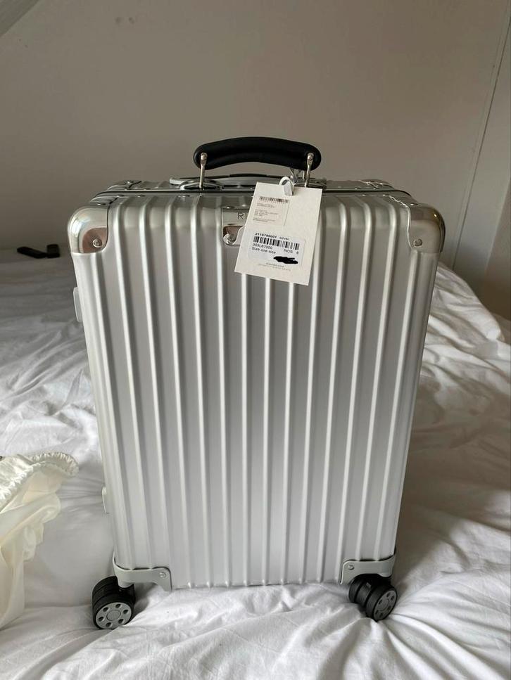 Rimowa Classic Cabin Koffer. Nieuw, Sieraden, Tassen en Uiterlijk, Koffers, Nieuw, Metaal, 50 tot 60 cm, 35 tot 45 cm, Slot, Ophalen