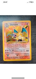 OP ZOEK NAAR CHARIZARD BASE SET/ll, Hobby en Vrije tijd, Verzamelkaartspellen | Pokémon, Ophalen of Verzenden, Zo goed als nieuw