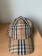 Burberry Pet - Maat M - Origineel!, Ophalen of Verzenden, Zo goed als nieuw, Burberry, Pet