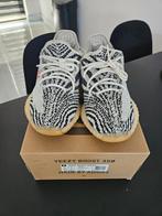Yeezy boost 350 v2 zebra origineel 43 1/3 zo goed als nieuw, Kleding | Heren, Schoenen, Wit, Ophalen of Verzenden, Zo goed als nieuw
