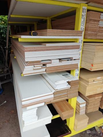 okoume 10 mm exterieur gegrond. Nieuwe partij beschikbaar voor biedingen