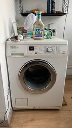 Help / Hulp wanted. Carry/move washing machine / Wasmachine, Witgoed en Apparatuur, Wasmachines, Ophalen, Zo goed als nieuw, 1200 tot 1600 toeren