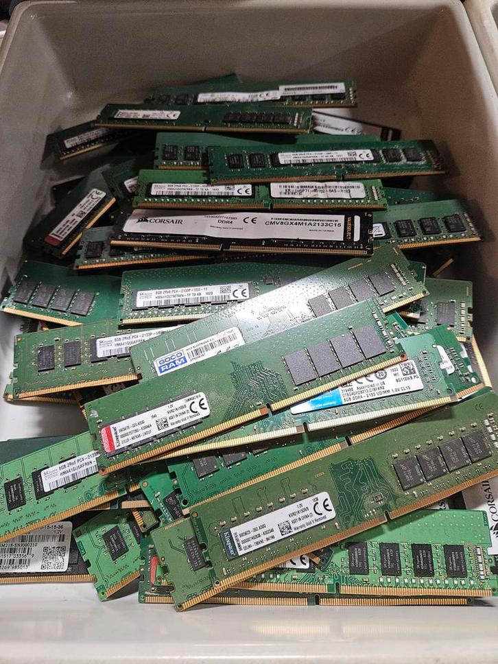 Verschillende merken 8gb pc4 ddr4 2133p pc ram geheugen, Computers en Software, RAM geheugen, Gebruikt, Desktop, 8 GB, DDR4, Ophalen of Verzenden