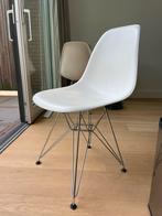 Vitra dsr eames stoelen , 4 stuks, Kunststof, Wit, Ophalen of Verzenden, Zo goed als nieuw