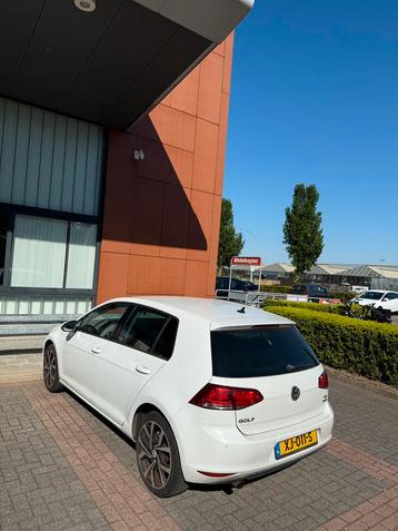 Volkswagen Golf 1.2 TSI 77KW 5D 2013 Wit Pdc V+A apk 04/2026 beschikbaar voor biedingen