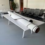 Vergadertafel wit, Ophalen