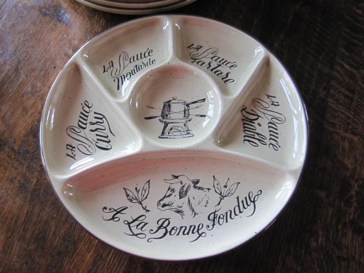 Zes Faience de GIEN fondue of raclette borden, Antiek en Kunst, Antiek | Keramiek en Aardewerk, Verzenden