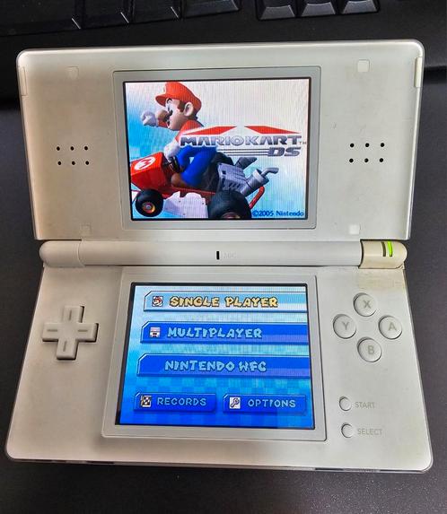 nintendo ds lite met games, Spelcomputers en Games, Spelcomputers | Nintendo DS, Gebruikt, DS Lite, Wit, Met games, Ophalen of Verzenden