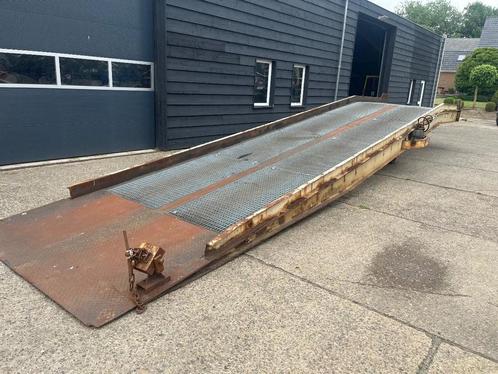 Laadbrug Oprijbrug 10 ton zeer degelijk, Zakelijke goederen, Machines en Bouw | Overig