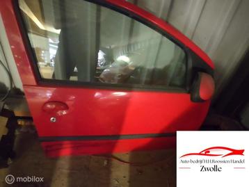 Voordeur rechts rood Citroen C1 I ('05-'15) beschikbaar voor biedingen