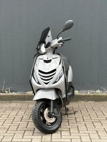 Piaggio ZIP 4t 2016 KICKSTART! GARANTIE SP NARDO GREY beschikbaar voor biedingen