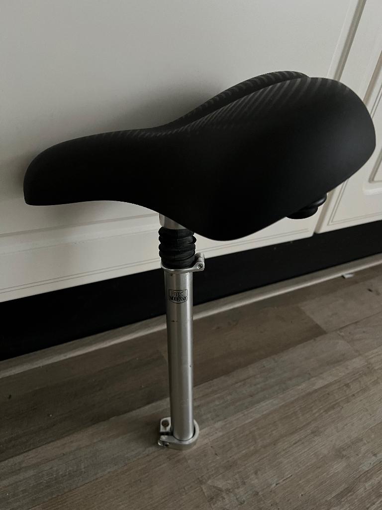 Selle Royal Freetijm Relaxed Zadel met Post Moderne zadelpen, Ophalen of Verzenden, Zo goed als nieuw, Zadel