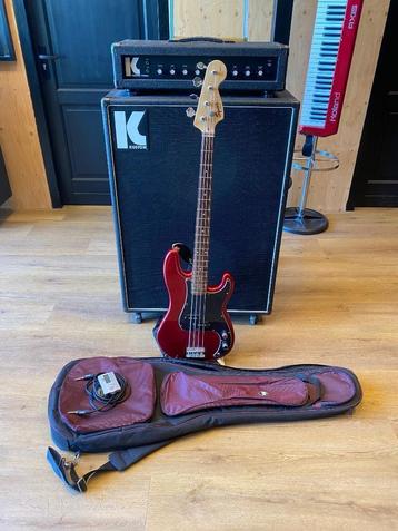 Squier Precisionbass + Versterker + meer! beschikbaar voor biedingen