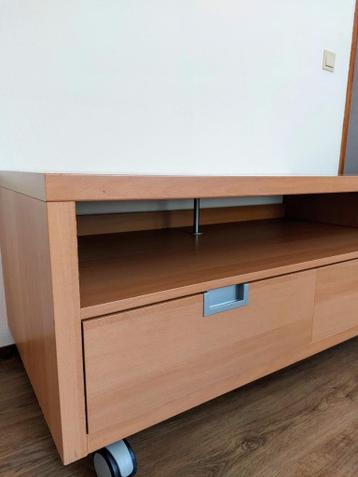 IKEA Besta tv-meubel/ladekast op wieltjes – zo goed als nieu - afbeelding 4
