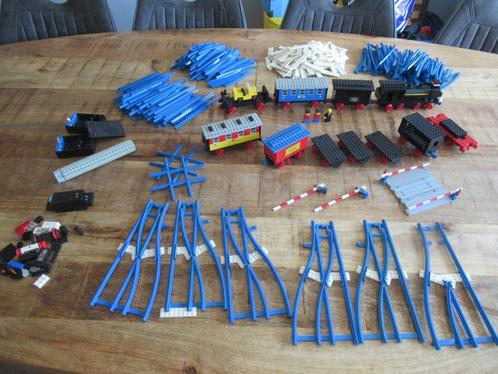 Uitgebreide Lego vintage trein 182 locomotief  + 161 wagon., Kinderen en Baby's, Speelgoed | Duplo en Lego, Gebruikt, Lego, Complete set