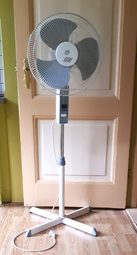 In hoogte en richting verstelbare statiefventilator., Witgoed en Apparatuur, Ventilatoren, Gebruikt, Statiefventilator, Ophalen