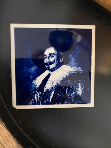 Delfts Blauw Tegeltje met Portret beschikbaar voor biedingen