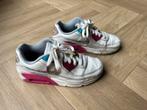 Nike air max 90, leder, maat 36 (23 cm), Kinderen en Baby's, Kinderkleding | Schoenen en Sokken, Gebruikt, Meisje, Sportschoenen