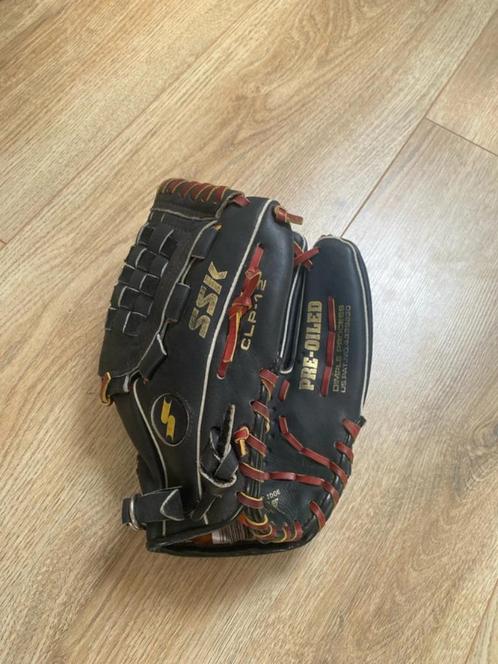 SSK Honkbal/softbalhandschoen RHT maat 12-1/4, Sport en Fitness, Honkbal en Softbal, Zo goed als nieuw, Handschoen, Ophalen of Verzenden