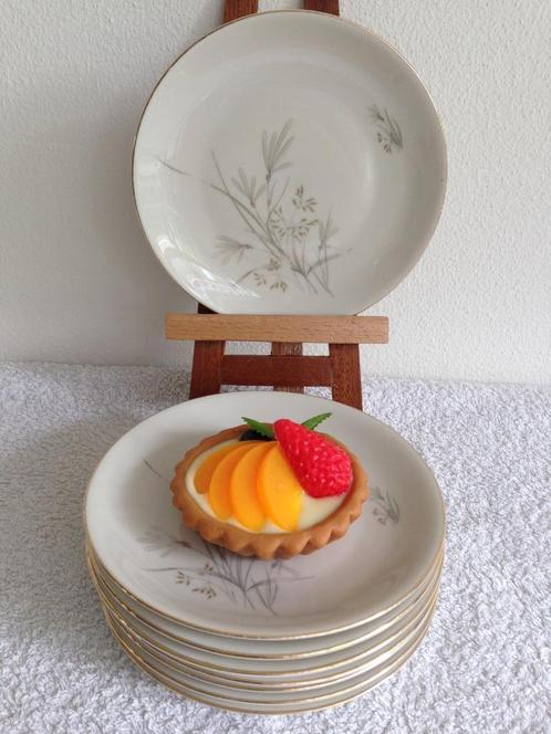 🍰8 Vintage KPM Krister Germany GEBAKSBORDJES., Huis en Inrichting, Keuken | Servies, Gebruikt, Bord(en), Overige stijlen, Porselein