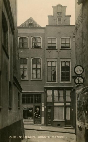 Fotokaart Nijmegen Grote Straat Rijwielen Reparatie Winkel beschikbaar voor biedingen