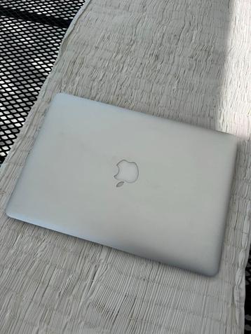 MacBook Air 13-inch (2017) beschikbaar voor biedingen