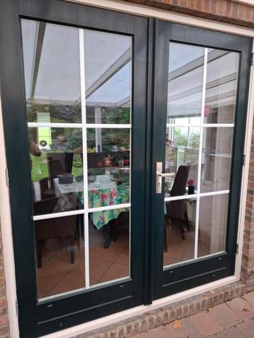 Merbau Tuindeuren met glas beschikbaar voor biedingen