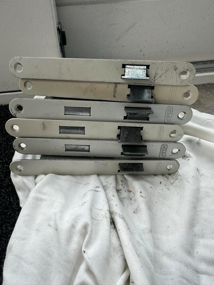 6x Deurbeslag met NEMEF sloten - Compleet, Doe-het-zelf en Verbouw, Hang- en Sluitwerk, Gebruikt, Slot, Overige materialen, Ophalen of Verzenden