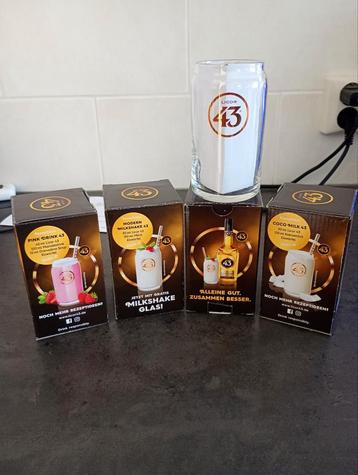 Nieuw in verpakking 4 licor 43 cocktail glazen beschikbaar voor biedingen