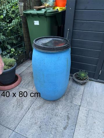 Blauwe regenton / opslag - inhoud ca. 100 liter 80x40 (KWF) beschikbaar voor biedingen