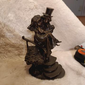 Bronzen Beeld Romantisch Stel beschikbaar voor biedingen