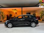 Renault Clio Estate 0.9 TCe Limited Garantie Parkeersensoren, Voorwielaandrijving, 898 cc, Stof, Gebruikt