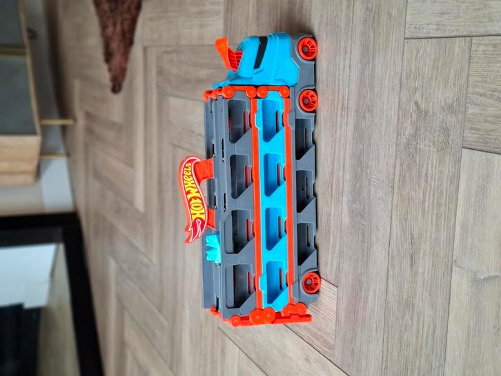 HotAheels City racebaanlanceerder, Kinderen en Baby's, Speelgoed | Racebanen, Zo goed als nieuw, Handmatig, Hot Wheels, Ophalen of Verzenden