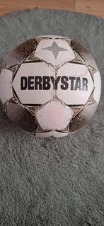 Derbystar voetbal - licht beschadigd, Ophalen of Verzenden, Gebruikt, Bal