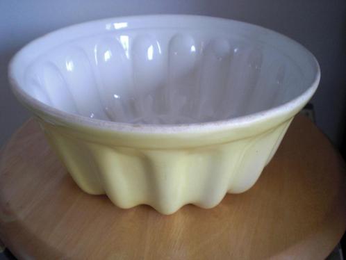 Keramiek ( Aardewerk ) Puddingvorm, Huis en Inrichting, Keuken | Keukenbenodigdheden, Zo goed als nieuw, Ophalen of Verzenden