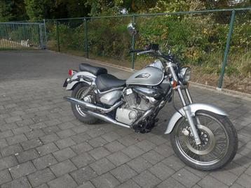 Suzuki Intruder 125 LC Classic 125 beschikbaar voor biedingen