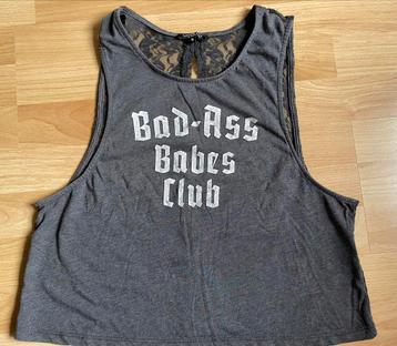 Nieuwe zomerse top dames met kante achterkant beschikbaar voor biedingen