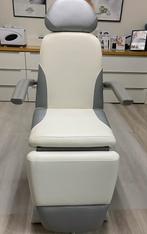 Mooie behandelstoel - elektrisch, Ophalen, Zo goed als nieuw