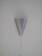 Te koop: leuke Ikea (Klyka) wandlamp, Ophalen, Zo goed als nieuw