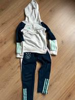 Trainigspak ajax orgioneel maat 128, Ophalen of Verzenden, Zo goed als nieuw, Jongen of Meisje, Sport- of Zwemkleding