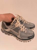 Nike vomero 5 maat 37,5, Kleding | Dames, Schoenen, Ophalen of Verzenden, Zo goed als nieuw, Sneakers of Gympen