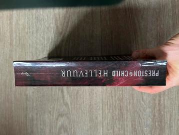 Hellevuur - Preston & Child beschikbaar voor biedingen