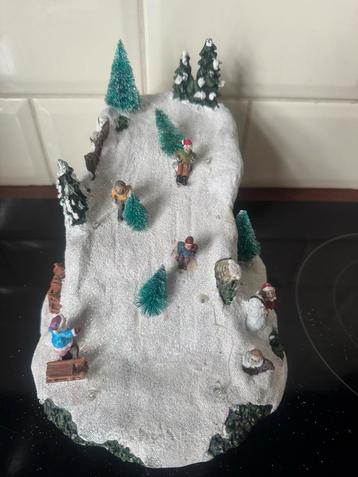 Kerst skibaan met lichtjes beschikbaar voor biedingen
